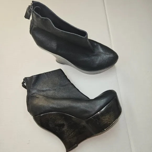 🌸 Alice and Olivia | Platform boots 39