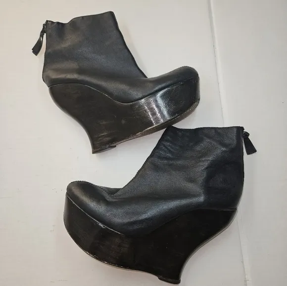 🌸 Alice and Olivia | Platform boots 39