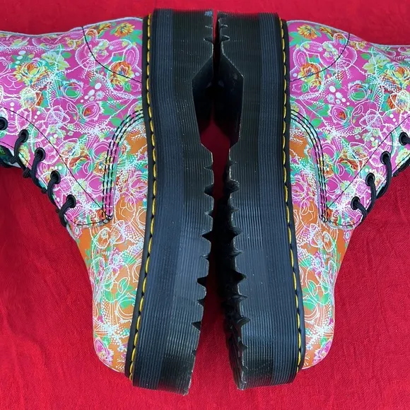 🌺 🐱 Dr. Martens Jadon Daze Psychedelic Platform Colorful Floral Boots 🐰 🌺