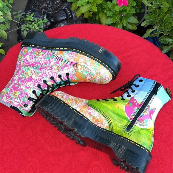 🌺 🐱 Dr. Martens Jadon Daze Psychedelic Platform Colorful Floral Boots 🐰 🌺