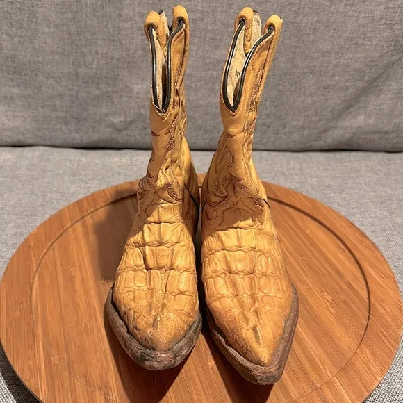 - Kids Corcodile Cowboy Boots