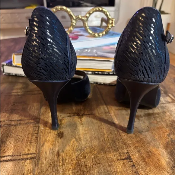 - Neo Tango Shoes blue peep toe size 8