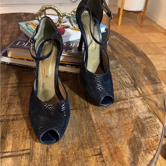 - Neo Tango Shoes blue peep toe size 8