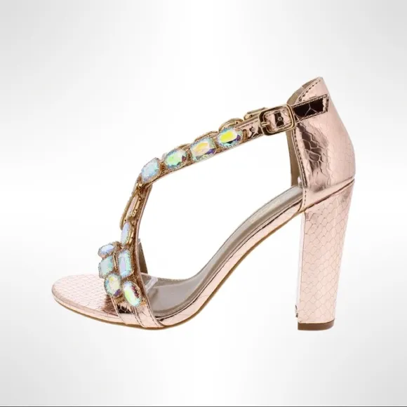 ⚜️✨ Rose Gold Jeweled Cross Strap Open Toe Block Heel✨⚜️ SIZE 7