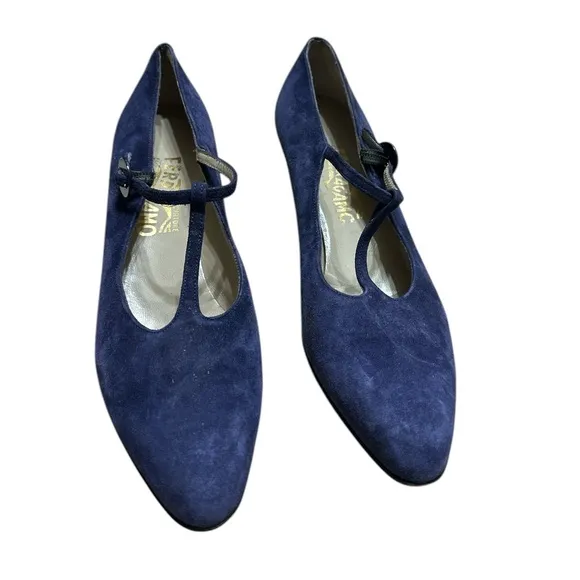 111. 👠 Salvatore Ferragamo ladies violet purple suede shoes 81/2 AAAA