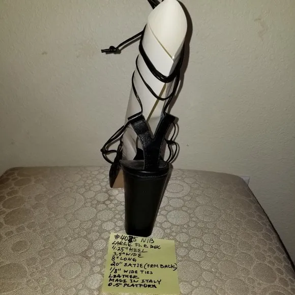 #4025 NIB Kenneth Cole Black Leather Gladiator 7.5