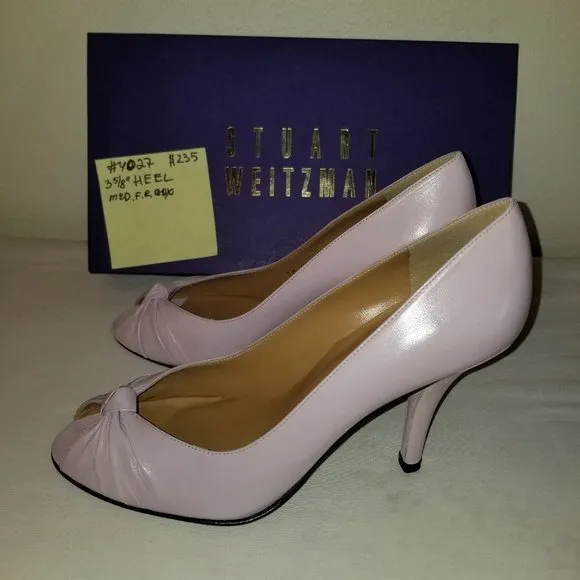 4027 Stuart Weitzman Lilac Leather 7M 3 5/8&quot;