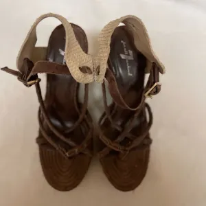 “7 for All Man Kind”  Womens Wedge Sandals Open Toe