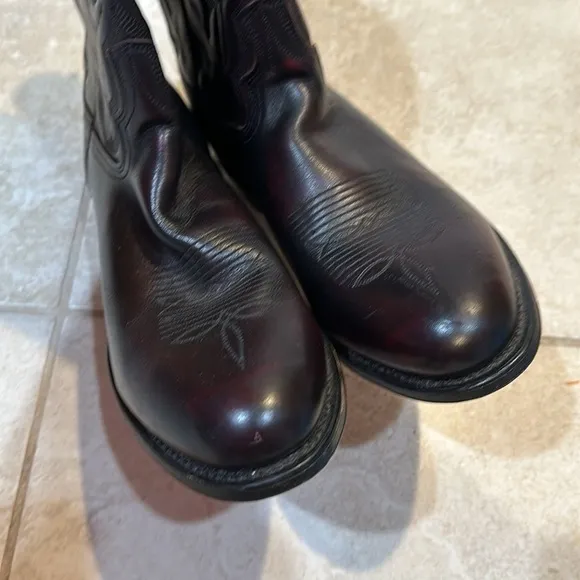 Abilene Black Cherry Round Toe Pull On Cowboy Boots 10.5 USA Made
