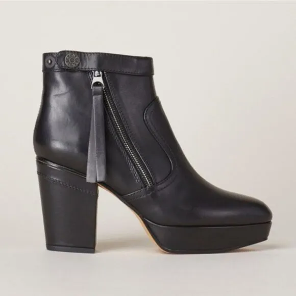 Acne Studios Black Leather Track Platform Boots Sz 37
