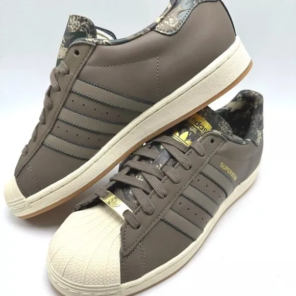 Adidas Original Superstar Model# ID4682 in Blanch Brown/Cream White M6.5/W8