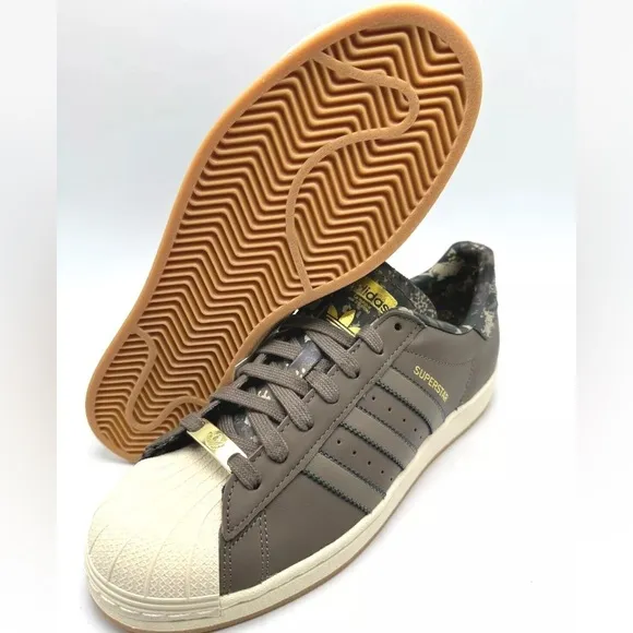 Adidas Original Superstar Model# ID4682 in Blanch Brown/Cream White M6.5/W8