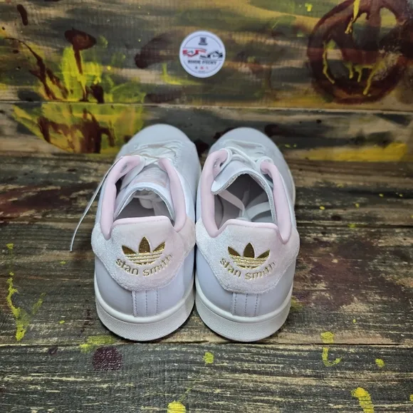 Adidas Stan Smith Women's sz 8.5,9 White Velvet‎ Sandy Pink Casual Shoes IF7002