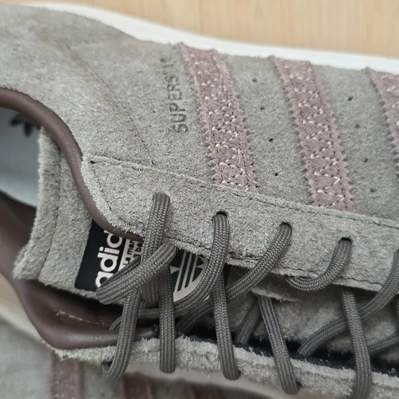 Adidas Superstar Olive Strata Size 10.5