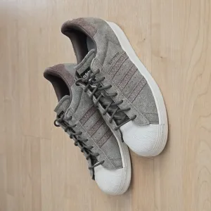 Adidas Superstar Olive Strata Size 10.5