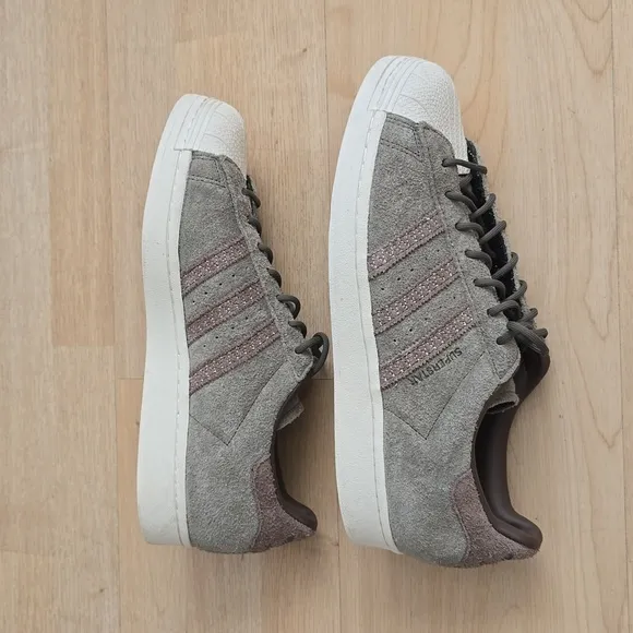 Adidas Superstar Olive Strata Size 10.5
