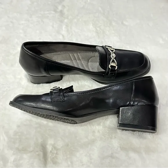 Adrienne Vittadini Breeze Loafer Pump Moc Vamp Silver Chain Block Heel Shoes