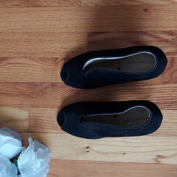 Adrienne Vittadini Grandeur Peep Toe Black Suede Slip-On Booties Size 7 NWOT