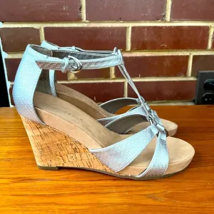 Aerosoles Silver Peep Toe Wedge Sandals, sz 8.5, Brand New