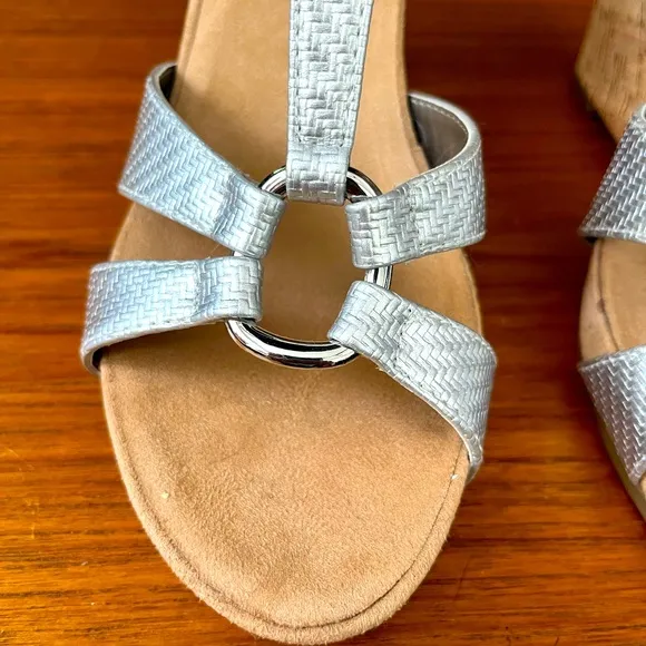 Aerosoles Silver Peep Toe Wedge Sandals, sz 8.5, Brand New