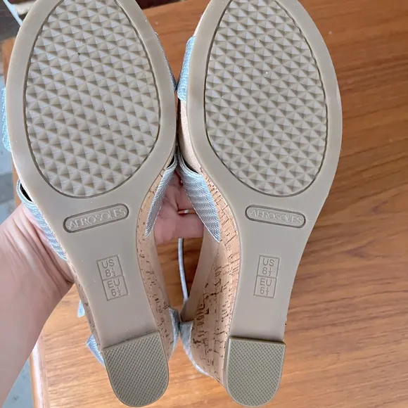 Aerosoles Silver Peep Toe Wedge Sandals, sz 8.5, Brand New