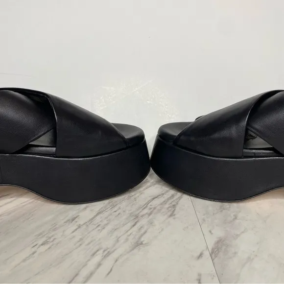 AGL Black Leather Criss Cross Platform Thong Sandal 38 / 8