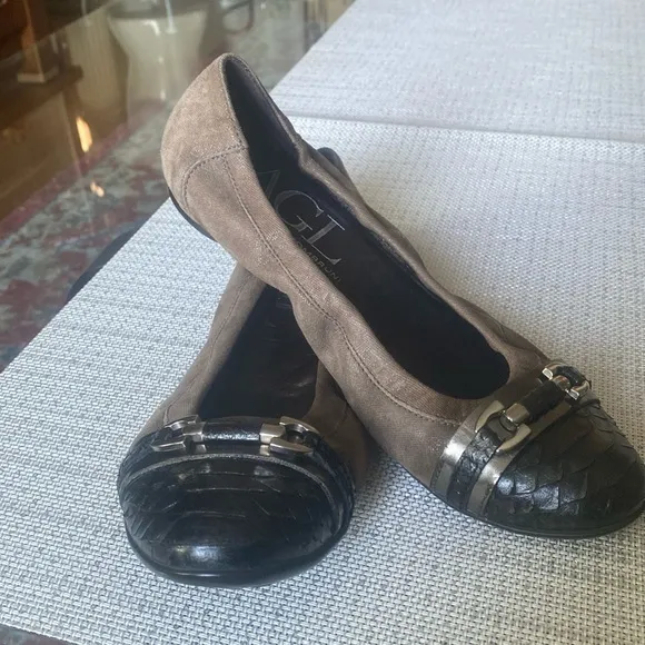 AGL Monika Gray Sued Metallic Alligator Toe Ballet Flats size 37.5 EUR /8.5 US