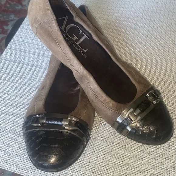 AGL Monika Gray Sued Metallic Alligator Toe Ballet Flats size 37.5 EUR /8.5 US