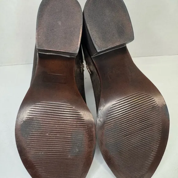 Alcala’s  distressed brown leather boots size 8 1/2.