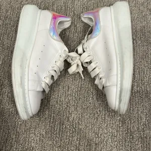 ALEXANDER MCQUEEN Women's Oversized Iridescent White Sneaker Size 7D