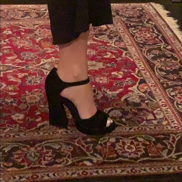 Alice and Olivia Black Seric Heels