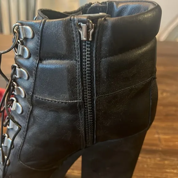 Alice and Olivia Nikki Black Boots/Booties Black Platform Ankle Black Size 7