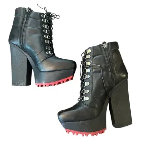 Alice and Olivia Nikki Black Boots/Booties Black Platform Ankle Black Size 7