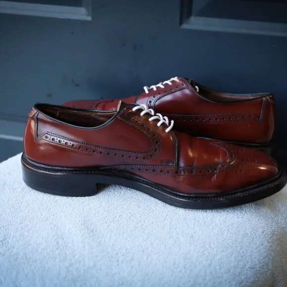 Allen Edmonds 9-D No-Model Mens Burgundy Wingtip Derby Dress Shoes