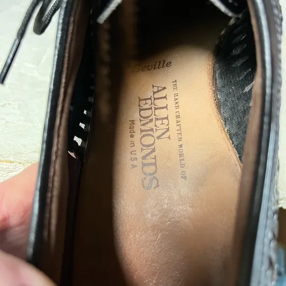 Allen Edmonds black woven dress shoes - size 11.5 D