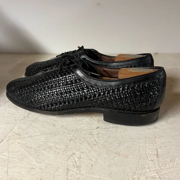 Allen Edmonds black woven dress shoes - size 11.5 D