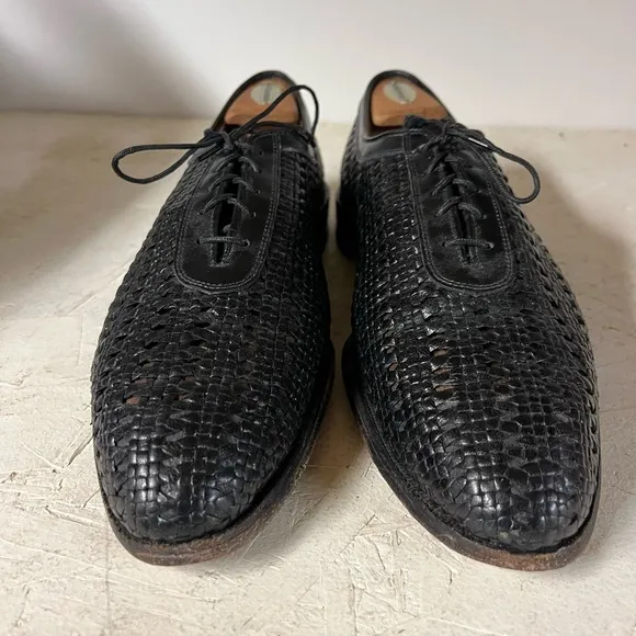 Allen Edmonds black woven dress shoes - size 11.5 D