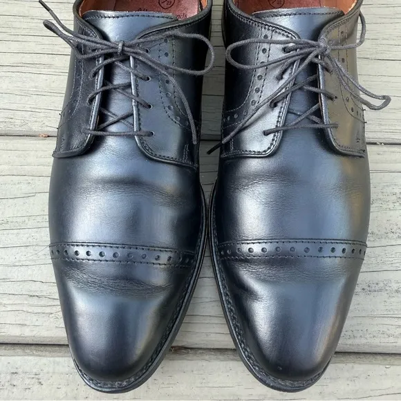 Allen Edmonds Clifton black leather brogue cap toe Oxford shoes size 10.5 D
