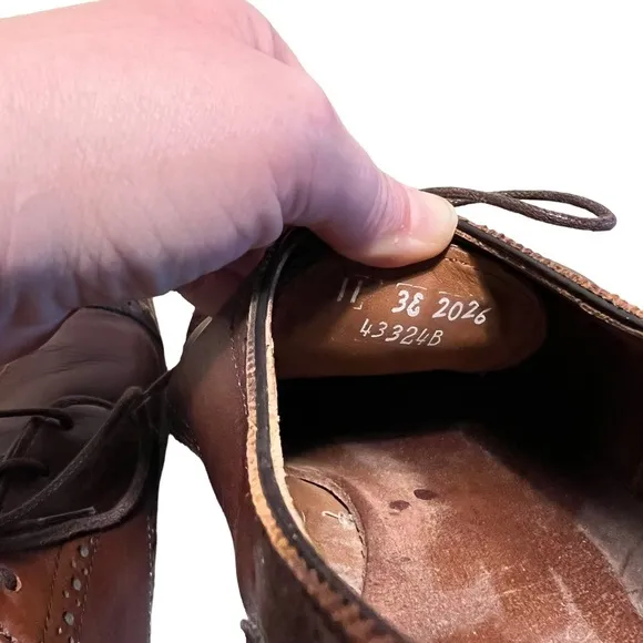Allen Edmonds Mens Brown Sanford Oxford Dress Shoes Lace Up Leather 11 43324 B