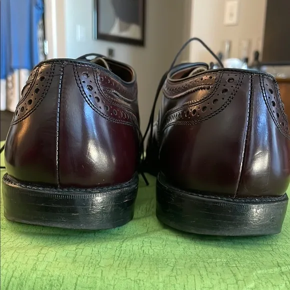 Allen Edmonds Sz13 Oxford Dress Shoes with Brogue Detailing in Oxblood