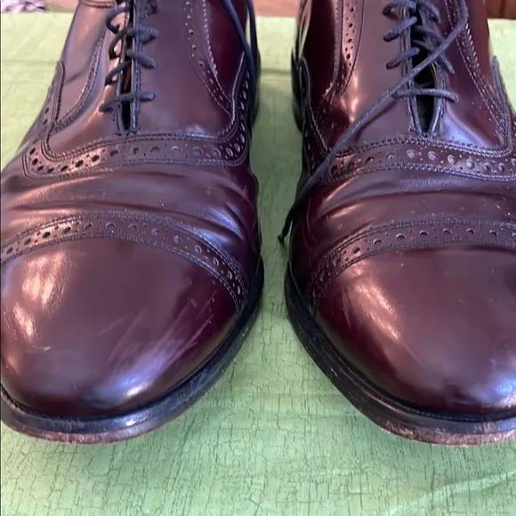 Allen Edmonds Sz13 Oxford Dress Shoes with Brogue Detailing in Oxblood