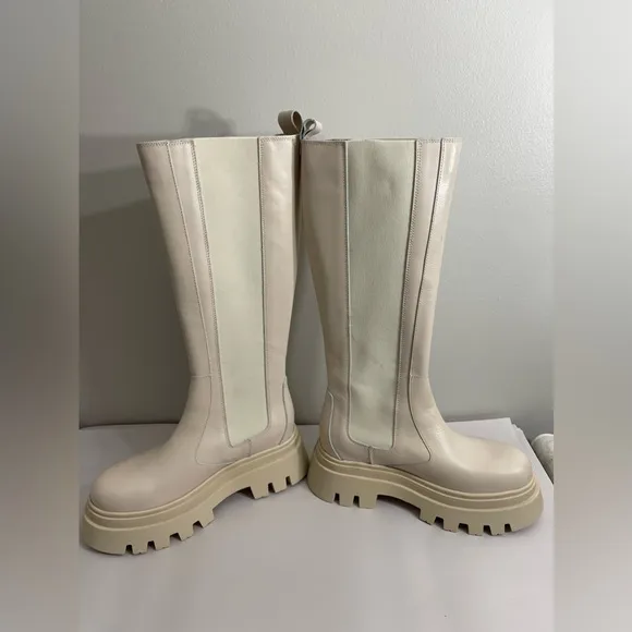 Alohas New Beige Soft Leather Knee High Platform boots Size 39 US 9