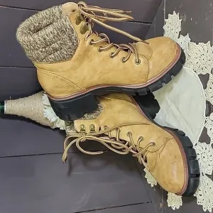 Altar'd State boots Size 6.5