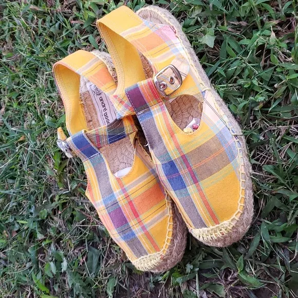 Andre Assous Espadrille Plaid Hand Made Sandals Size 8 Women's