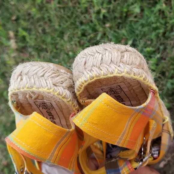 Andre Assous Espadrille Plaid Hand Made Sandals Size 8 Women's