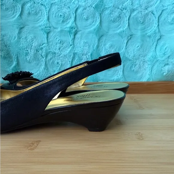 Anne Klein Black Slingback Peep Toe Career Modest Beaded Square Office Heels 10