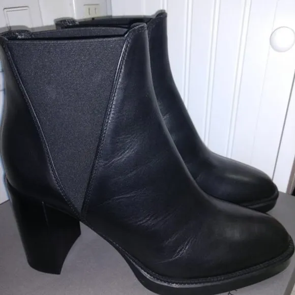 Aquatalia Black Weatherproof Leather High Heel Boots