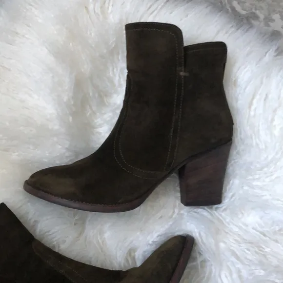 Aquatalia Boots Suede Bootie Women's Shoes Block Heel made in Italy