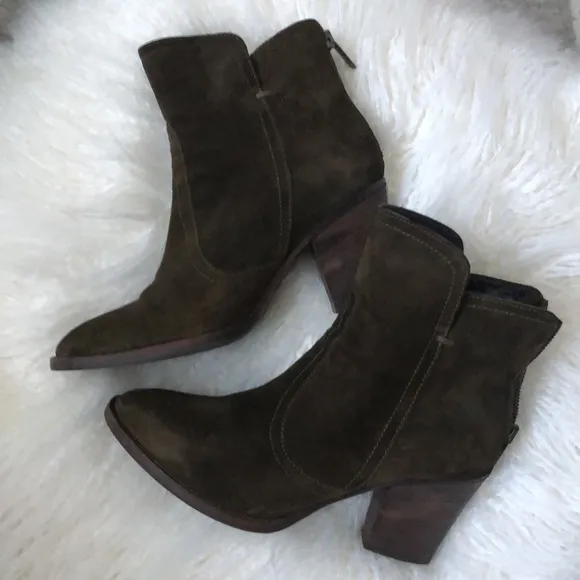 Aquatalia Boots Suede Bootie Women's Shoes Block Heel made in Italy