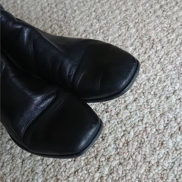 AQUATALIA Lucia Black Leather Suede Ankle Boots Size 8